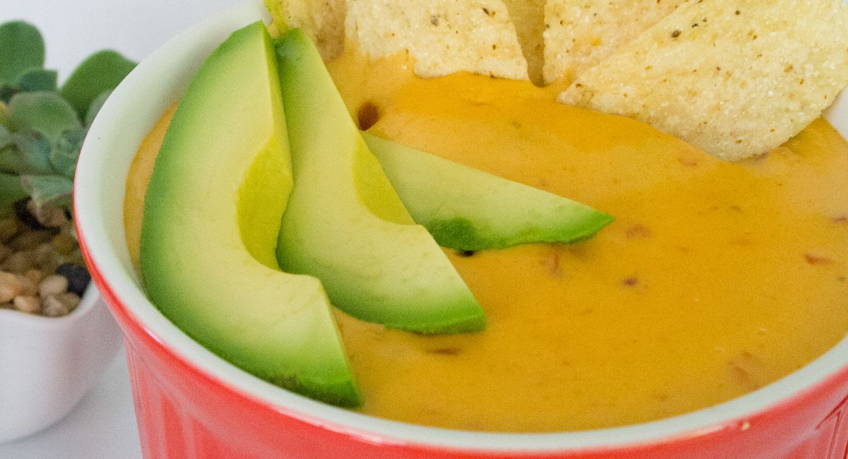 Quick and Easy Queso Dip